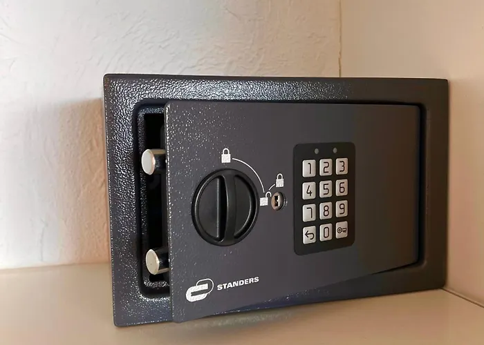 Olimpia Sunset Апартаменти Адехе